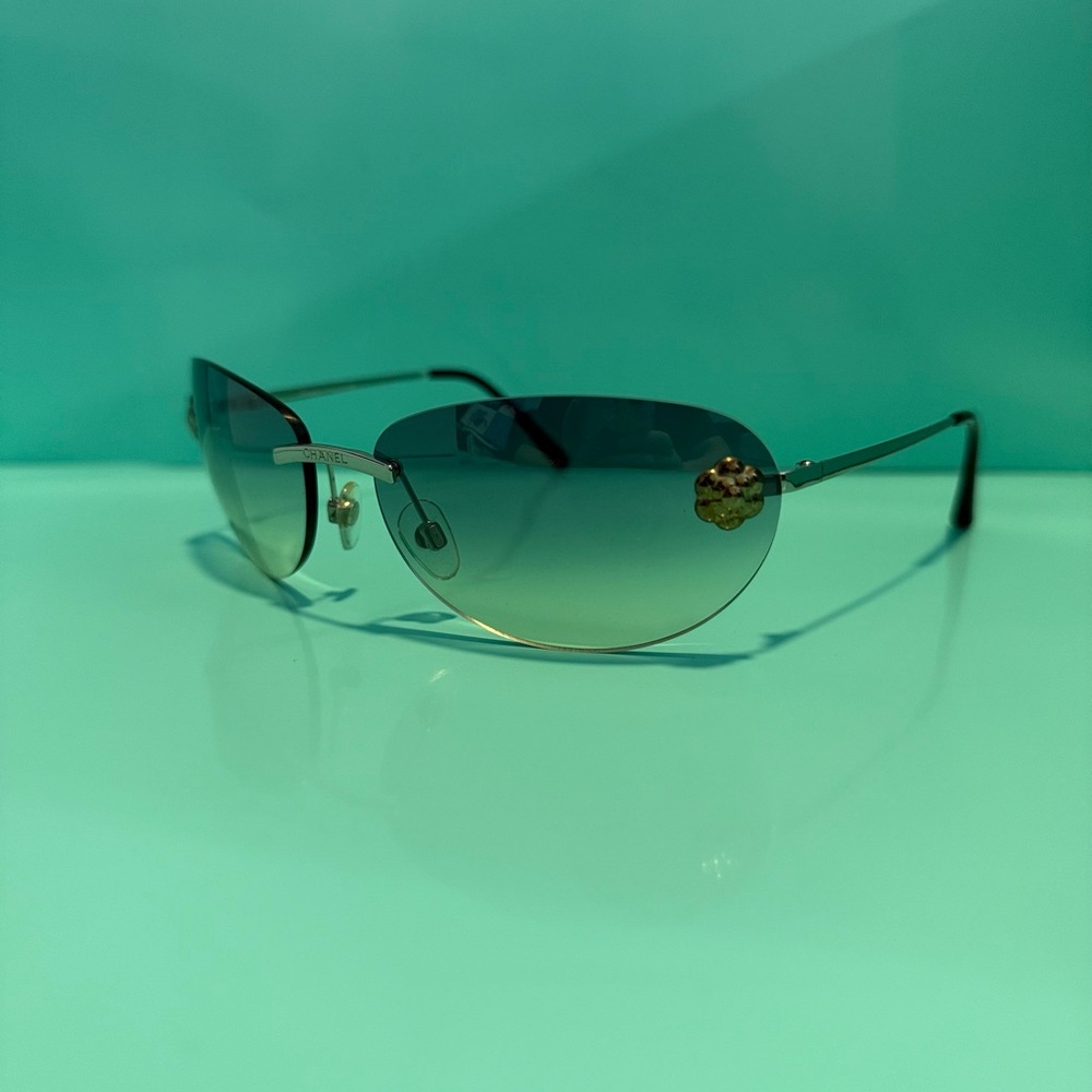Chanel Camellia 4084 Sunglasses Blue Gradient Lens